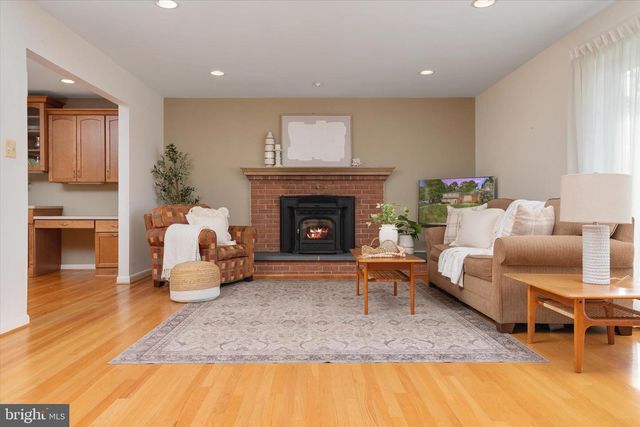 122 E BAY VIEW DR, Annapolis, MD 21403