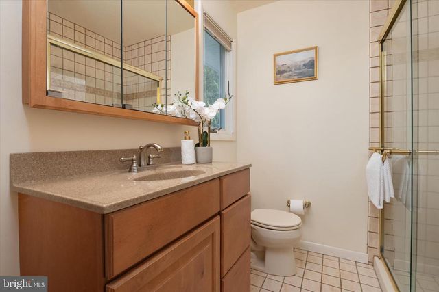 122 E BAY VIEW DR, Annapolis, MD 21403