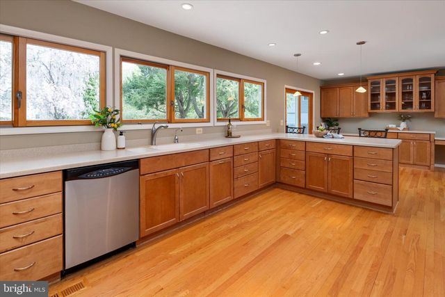 122 E BAY VIEW DR, Annapolis, MD 21403
