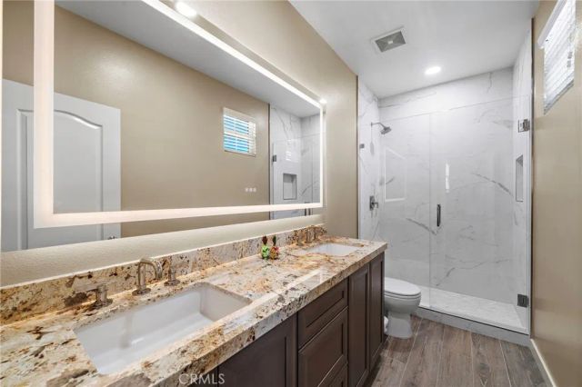 221 Landmark, Tustin, CA 92782