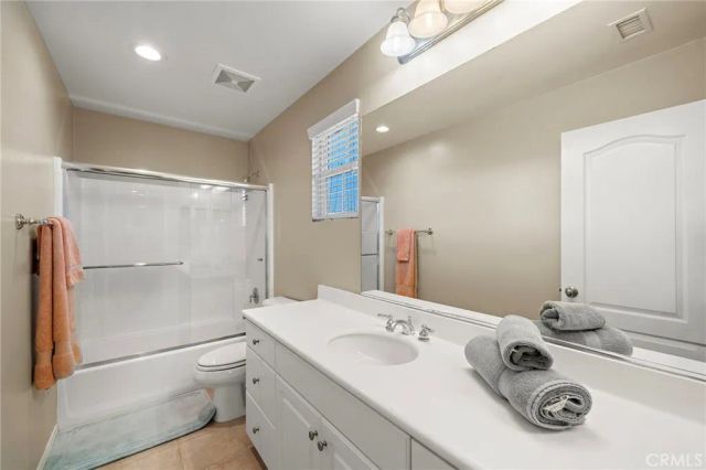221 Landmark, Tustin, CA 92782