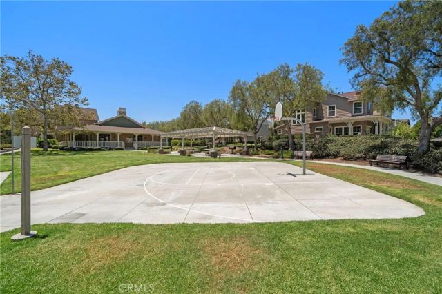 221 Landmark, Tustin, CA 92782