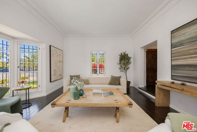 1663 S Genesee Avenue, Los Angeles, CA 90019