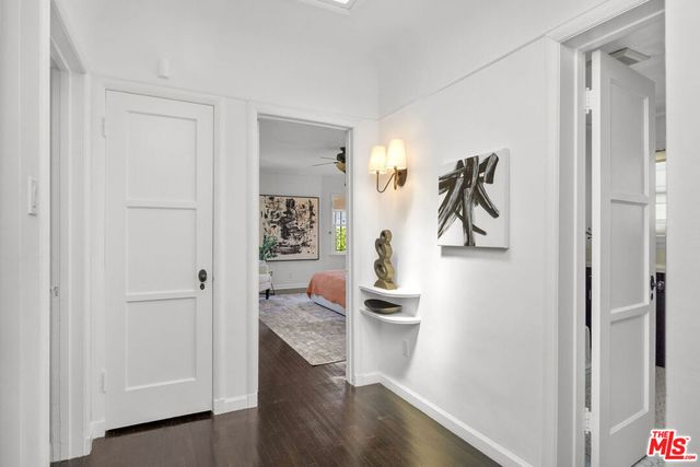 1663 S Genesee Avenue, Los Angeles, CA 90019