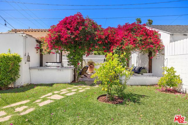 1663 S Genesee Avenue, Los Angeles, CA 90019