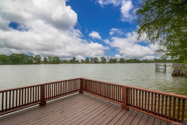 760 Mound View Dr, England, AR 72046