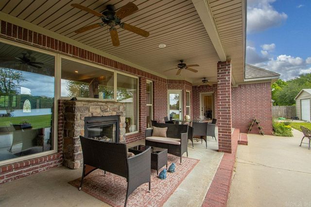 760 Mound View Dr, England, AR 72046