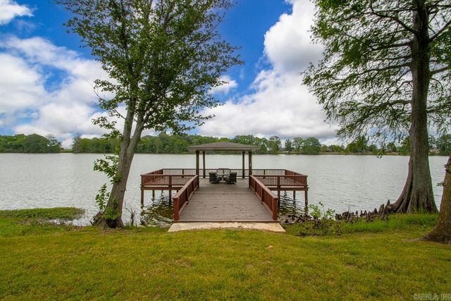 760 Mound View Dr, England, AR 72046