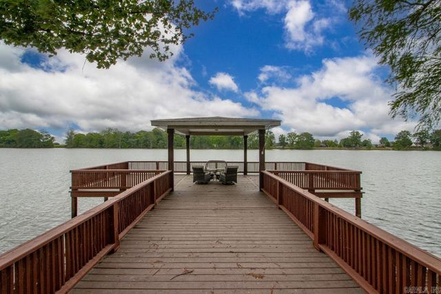 760 Mound View Dr, England, AR 72046