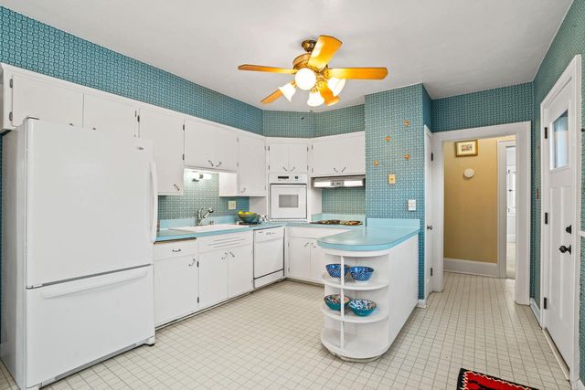 4449 N Maryland AVENUE, Shorewood, WI 53211