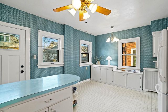 4449 N Maryland AVENUE, Shorewood, WI 53211