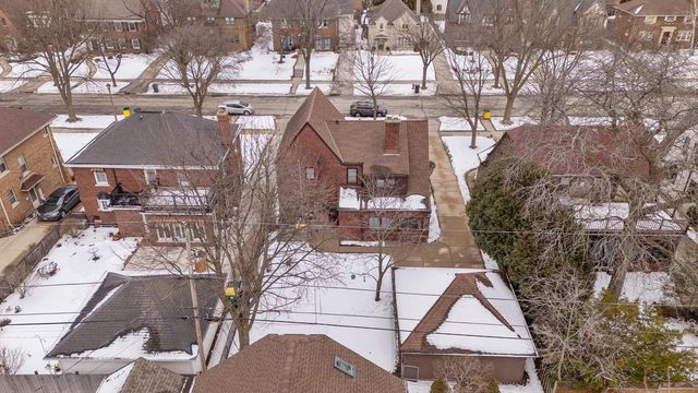 4449 N Maryland AVENUE, Shorewood, WI 53211