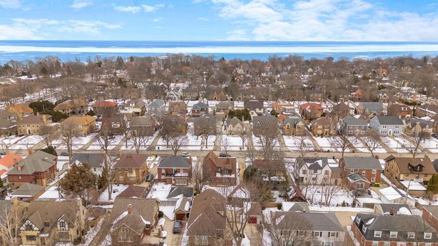 4449 N Maryland AVENUE, Shorewood, WI 53211