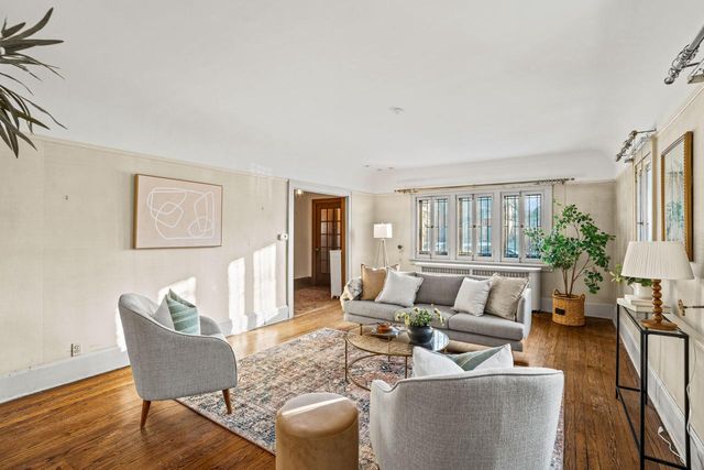 4449 N Maryland AVENUE, Shorewood, WI 53211