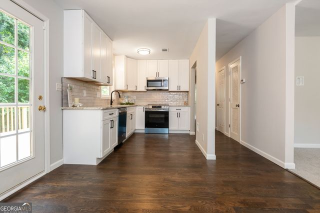 1201 Willow Court NW, Kennesaw, GA 30152