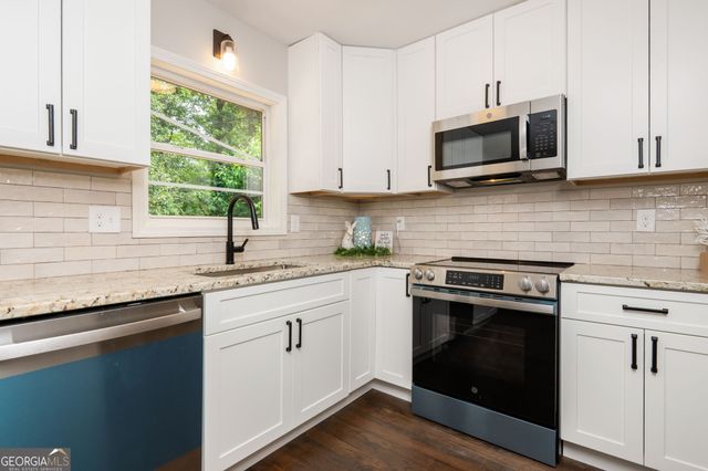 1201 Willow Court NW, Kennesaw, GA 30152