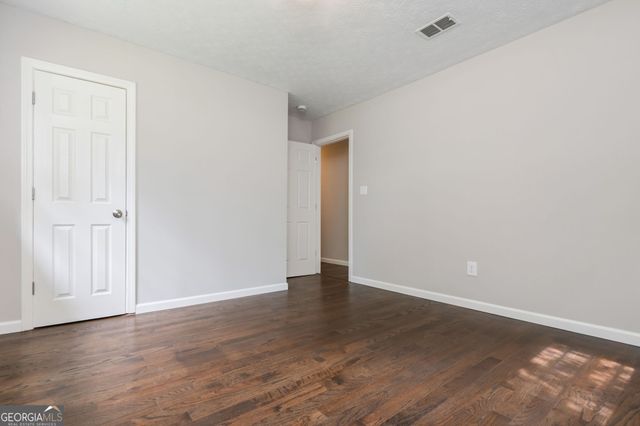 1201 Willow Court NW, Kennesaw, GA 30152