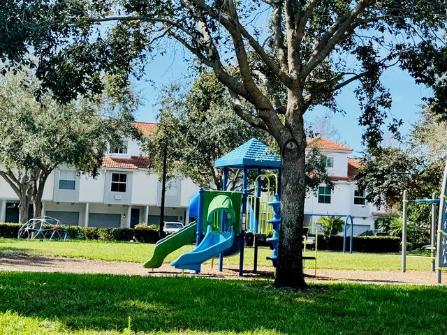 2036 Alta Meadows Lane 1407, Delray Beach, FL 33444