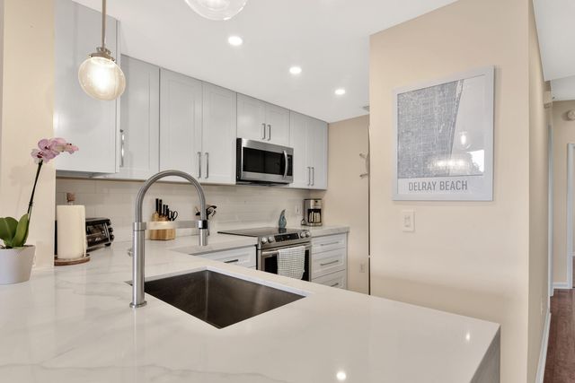 2036 Alta Meadows Lane 1407, Delray Beach, FL 33444