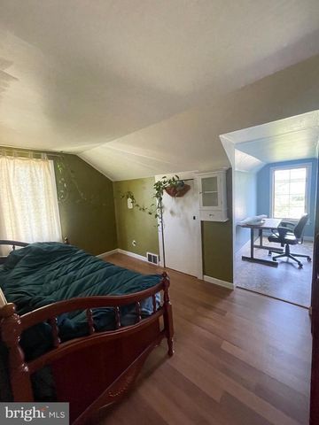 264 S WHITE HORSE PIKE, Berlin, NJ 08009