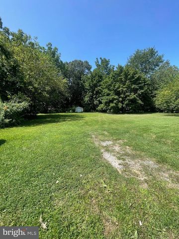 264 S WHITE HORSE PIKE, Berlin, NJ 08009
