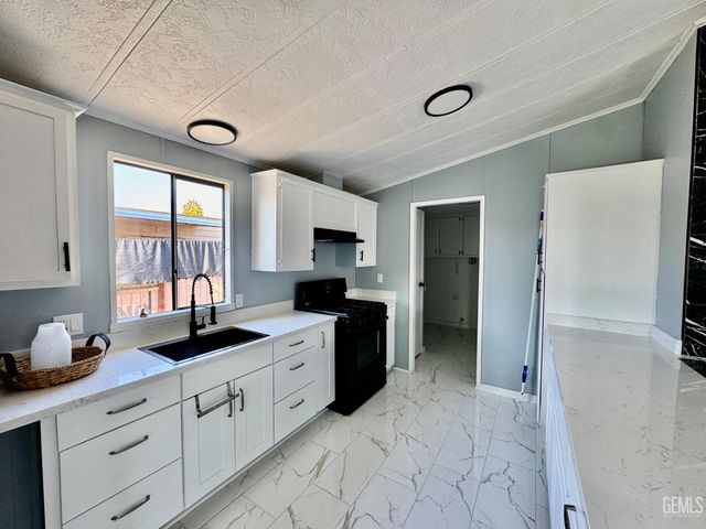 8300 Kern Canyon Road 150, Bakersfield, CA 93306