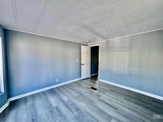 8300 Kern Canyon Road 150, Bakersfield, CA 93306