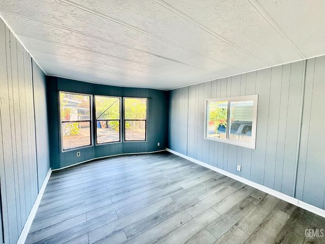 8300 Kern Canyon Road 150, Bakersfield, CA 93306