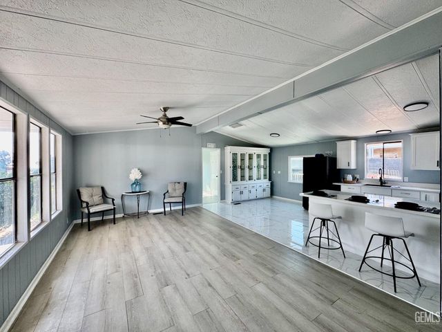 8300 Kern Canyon Road 150, Bakersfield, CA 93306