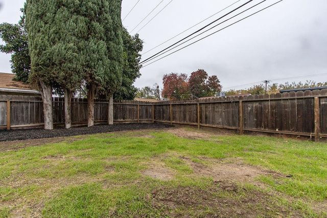 1413 Del Monte Ave, Modesto, CA 95350