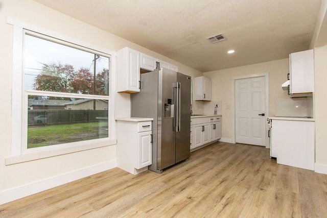 1413 Del Monte Ave, Modesto, CA 95350