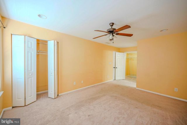 3908 GRENWICH LN, Mount Laurel, NJ 08054