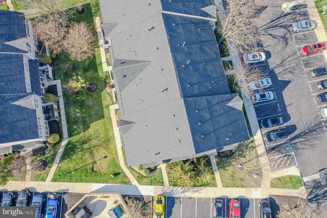 3908 GRENWICH LN, Mount Laurel, NJ 08054