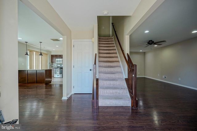 3908 GRENWICH LN, Mount Laurel, NJ 08054