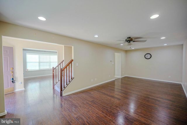 3908 GRENWICH LN, Mount Laurel, NJ 08054