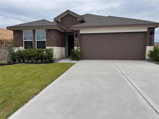 2518 Peacock Ore Drive, Iowa Colony, TX 77583