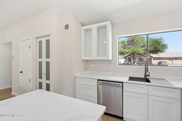 7088 S Camino Grande, Tucson, AZ 85746