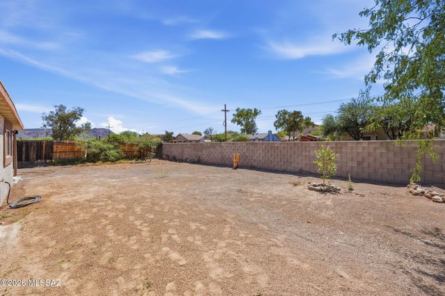 7088 S Camino Grande, Tucson, AZ 85746