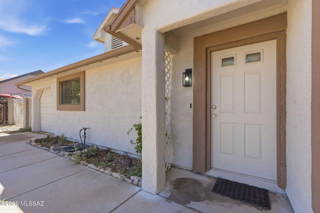 7088 S Camino Grande, Tucson, AZ 85746
