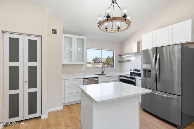 7088 S Camino Grande, Tucson, AZ 85746