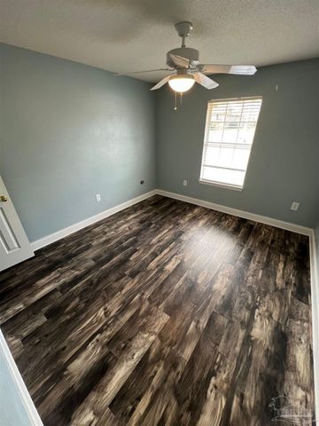 4804 Ribault Ln, Milton, FL 32570