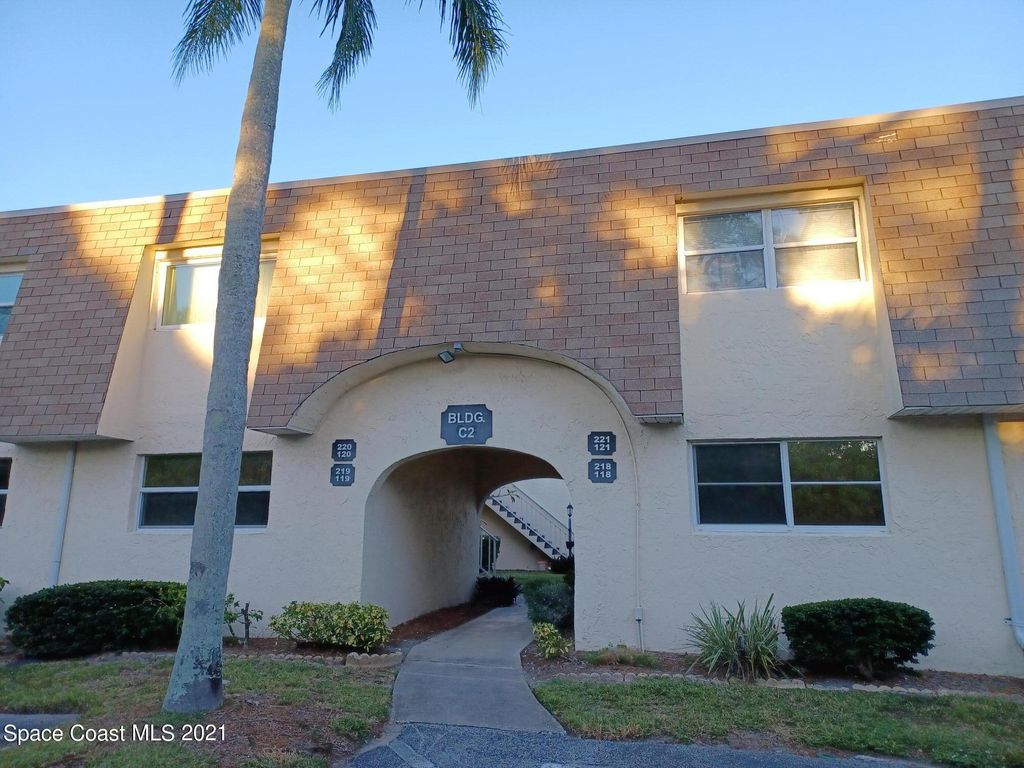 3135 Shady Dell Lane 221, Melbourne, FL 32935