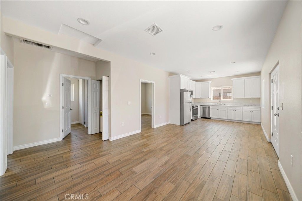 Image 14 of property listing at 1421 Bonita, La Verne, CA 91750