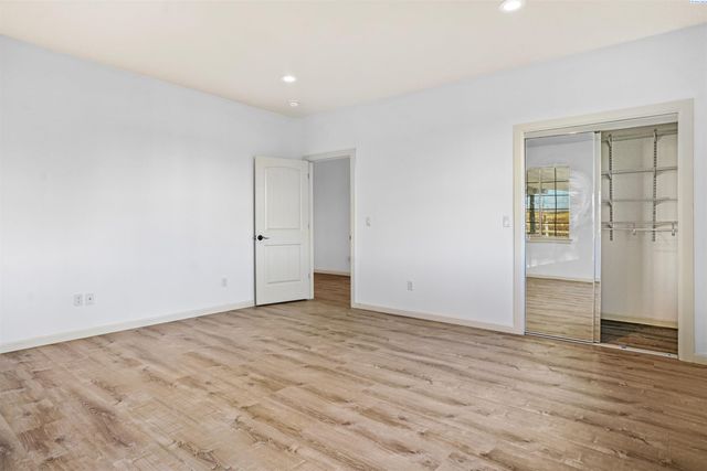 10002 N Wamba Rd, Prosser, WA 99350