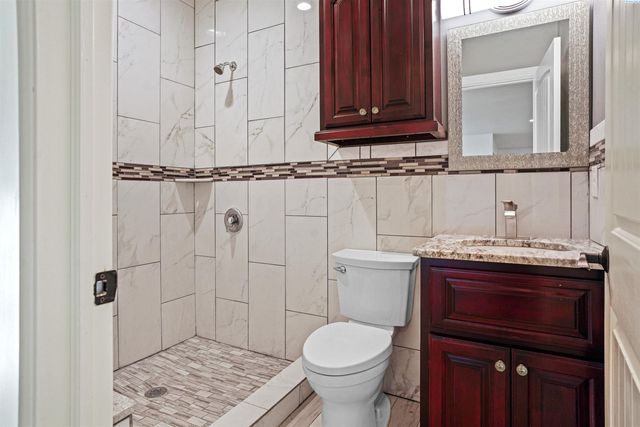 10002 N Wamba Rd, Prosser, WA 99350