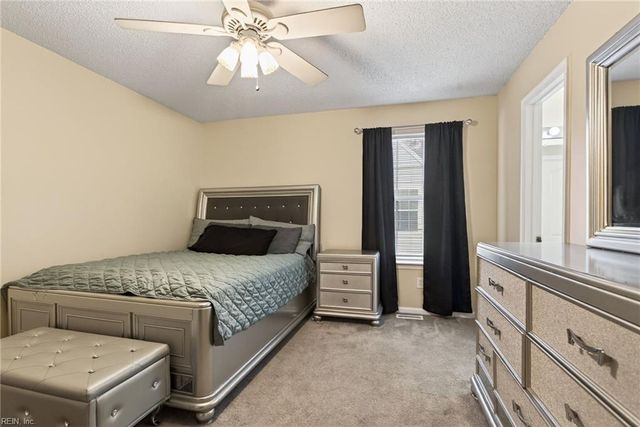 817 Snead DR, Newport News, VA 23602