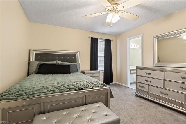 817 Snead DR, Newport News, VA 23602