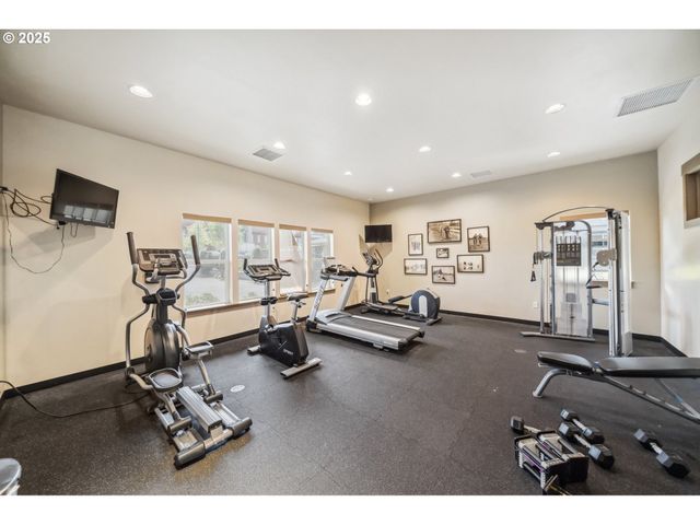 1904 Sw 144TH Ave, Beaverton, OR 97005