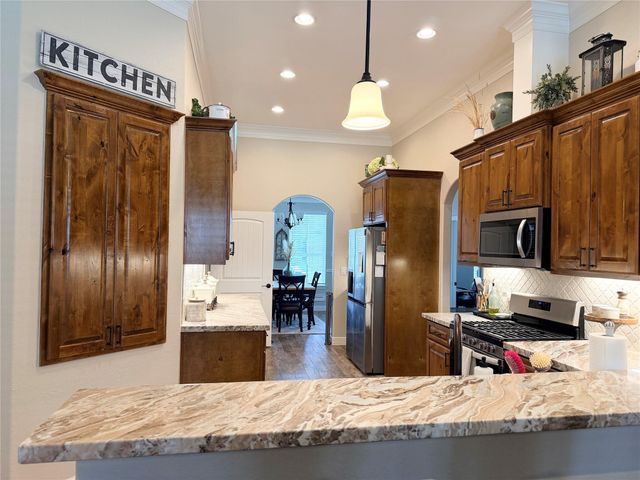 211 Brazos Drive, Baytown, TX 77523