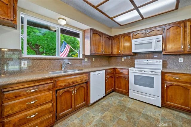 521 Curtis Court, Atwater, CA 95301